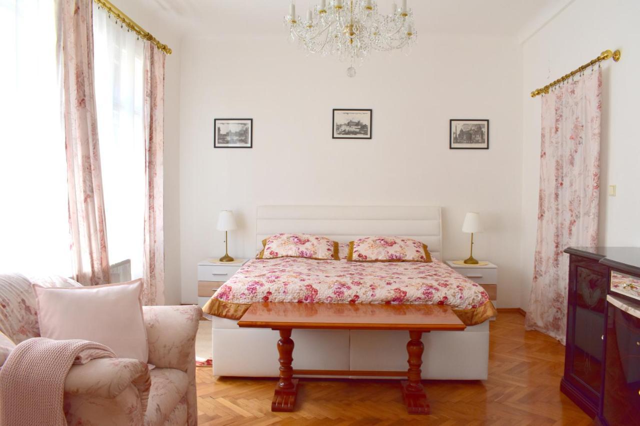 Old Town Konviktska - Bohemian Residence Prague Exterior photo